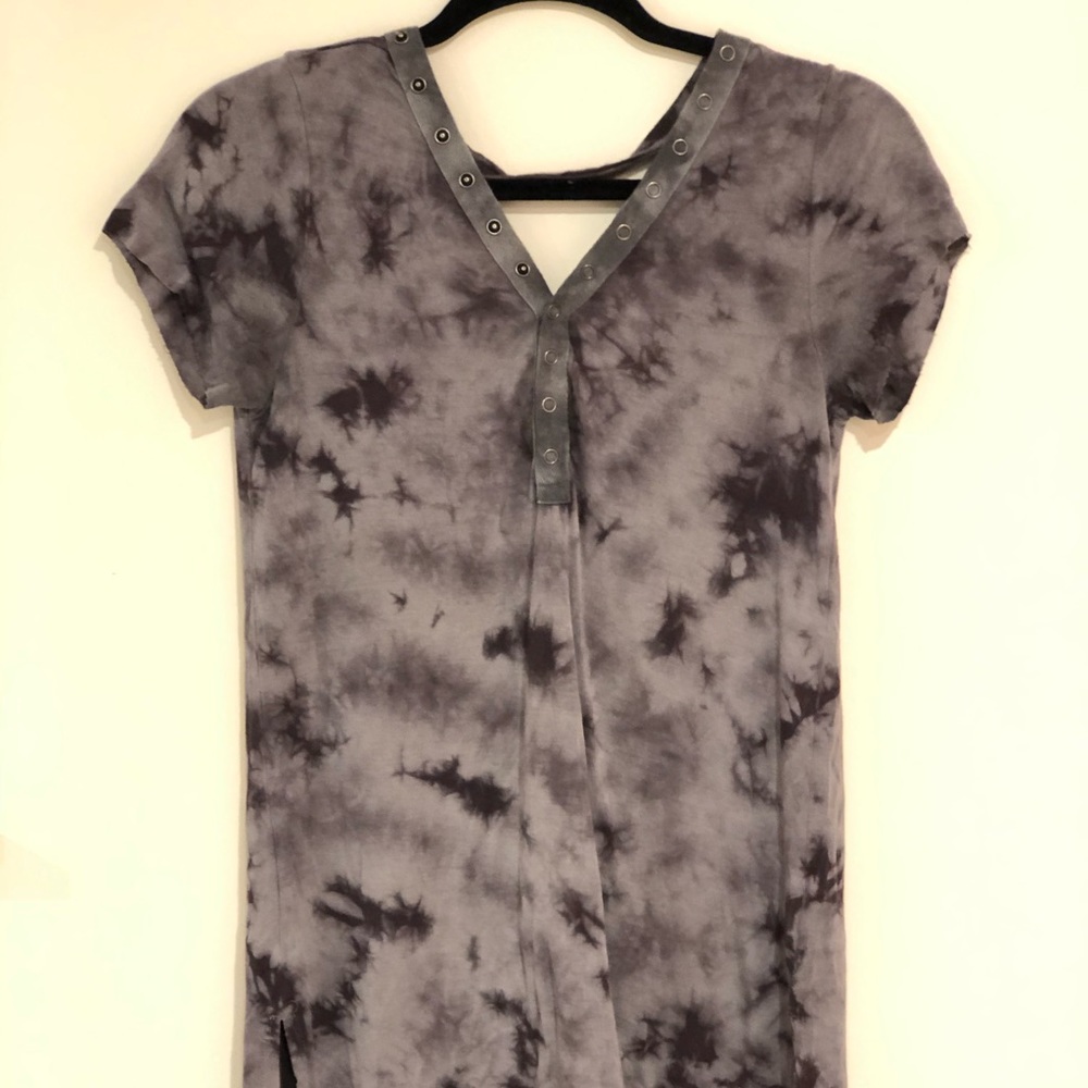 Tee shirt